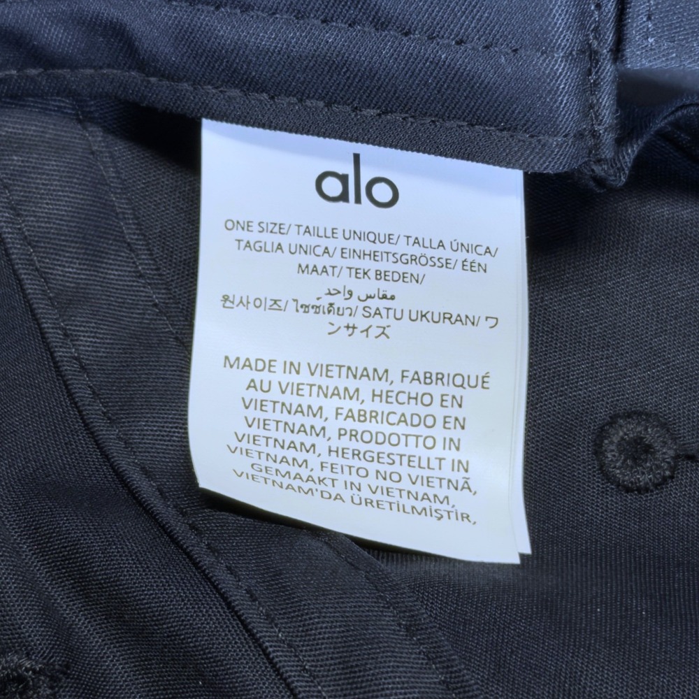Alo Yoga Off-Duty Cap Unisex One Size Black Tonal Logo Adjustable Baseball Hat - Picture 5 of 5